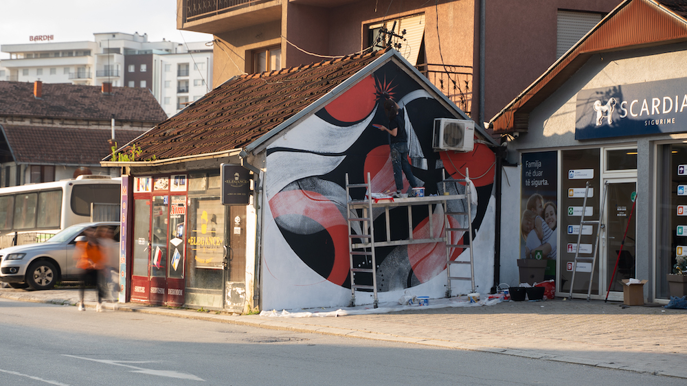 All images: Lucy McLauchlan @ Mural Fest Kosovo, Photos by Doug Gillen